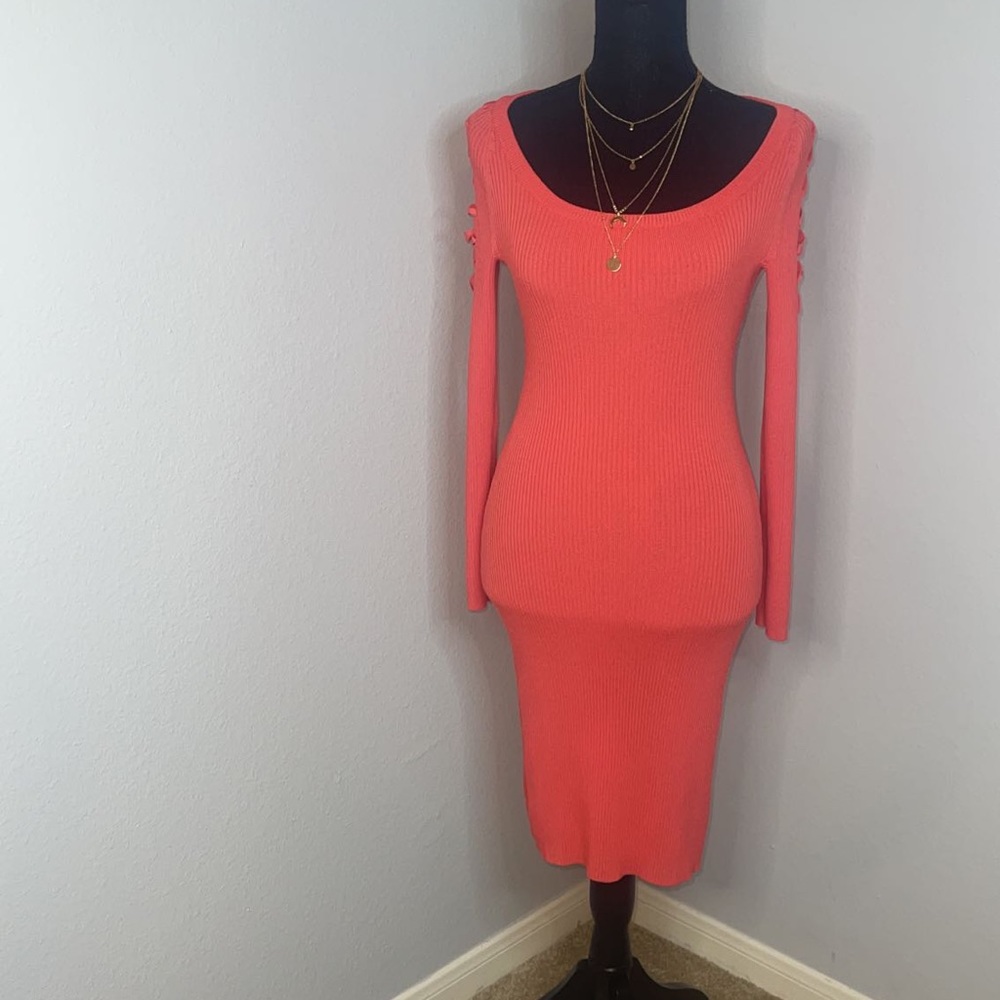 SEXY MIDI BEBE SWEATER DRESS